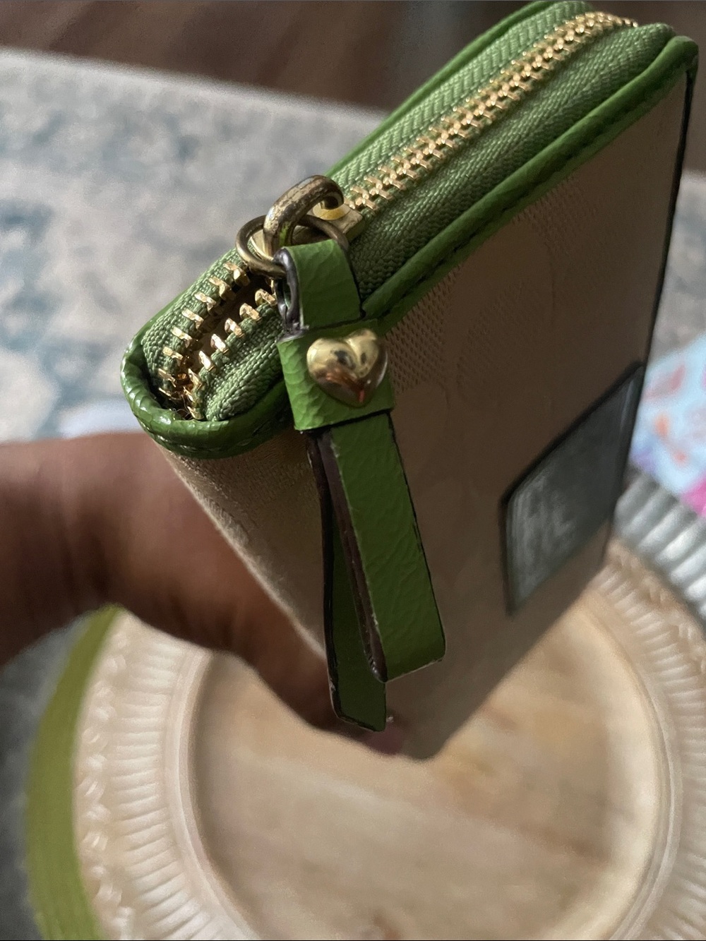 Coach Poppy Khaki Signature Canvas Zip Wallet with Green Trim - Picture 4 of 13